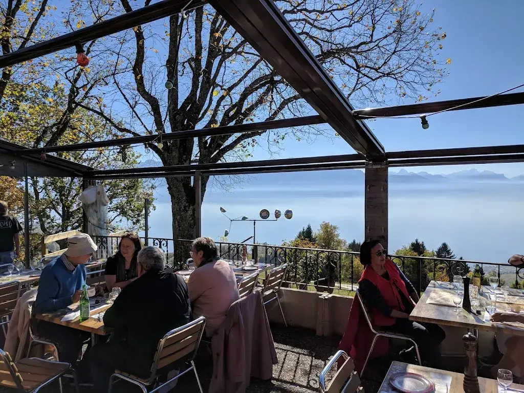 Ky-Anh Lê-Hoàng_La Tour de Gourze_Riex_recensione