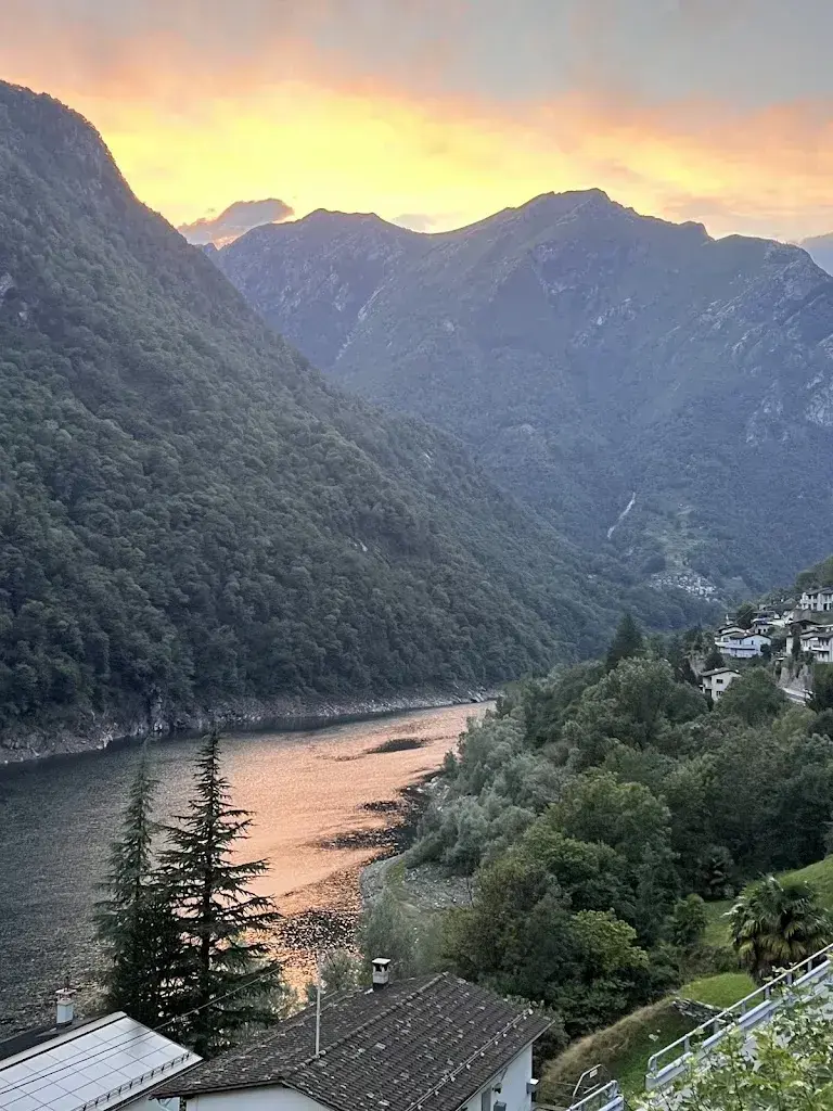 ЭЛЛИ ШЕЛИХОВА_Hotel Pizzo Vogorno_Vogorno_Bewertung