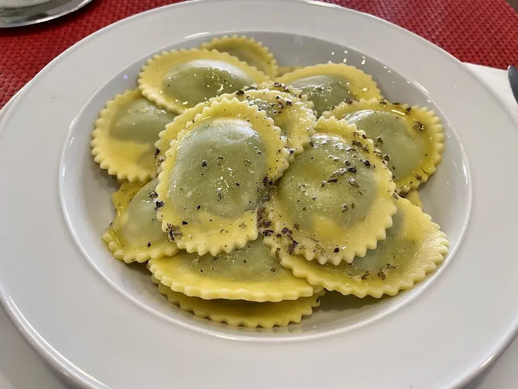 Stefano Rioggi_Ristorante Bar Sargenti_Vira _review