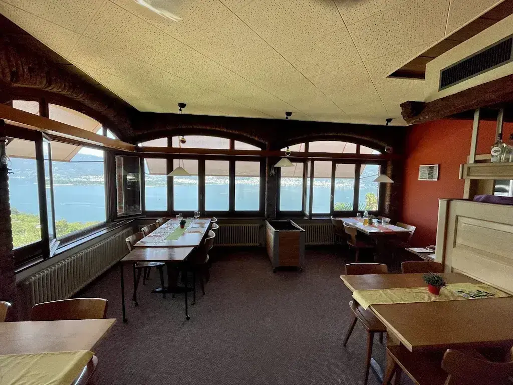 Stefano Rioggi_La Fosanella_Gambarogno_recensione