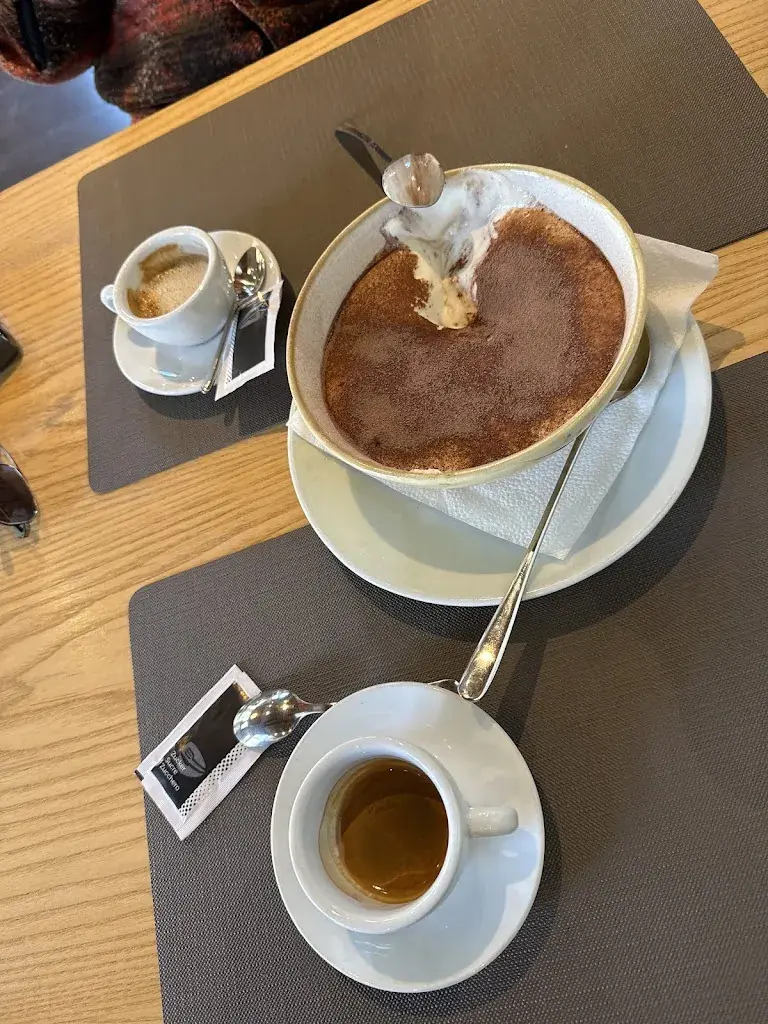 Abdussalam Alkhamis_Ristorante Pizzeria Ai Piée_Brione _recensione