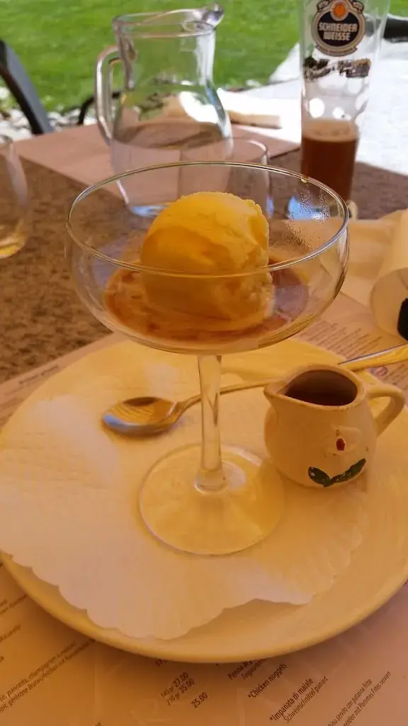 Michel Moretti_Campagna Albergo Ristorante Familienhotel_Gerra (Verzasca)_avis