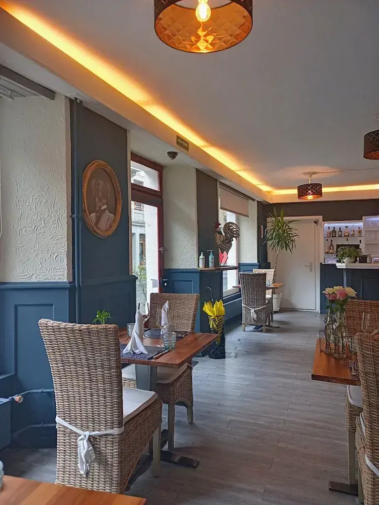 Frank Pfyffer_Petit Bouchon_Bex_review