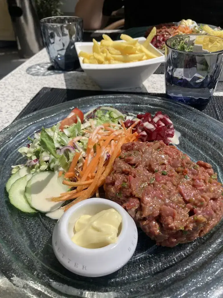 Marina Schneider_Restaurant Le Torrent_Yvorne_recensione