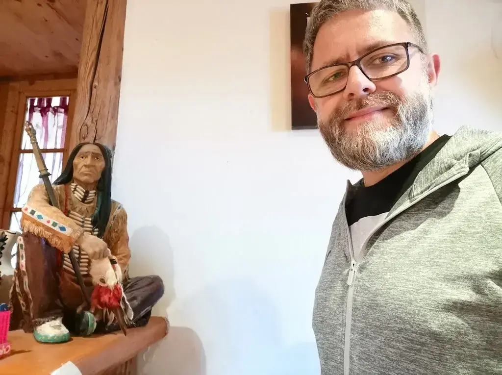 Barnaba Mądrecki_L'Ecusson Vaudois_Panex_review