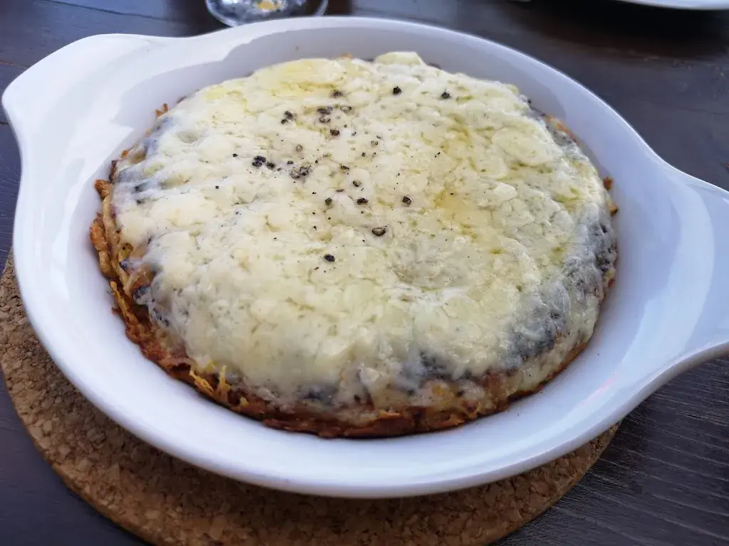 Anton Mints_La Roche-Devant_Gorgier_review