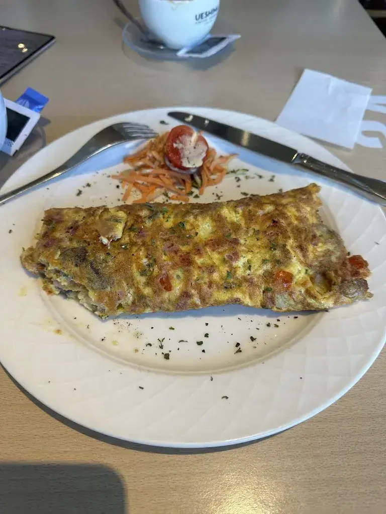 Sisi Zhang_Tea Room Le Muguet_Les Diablerets_review