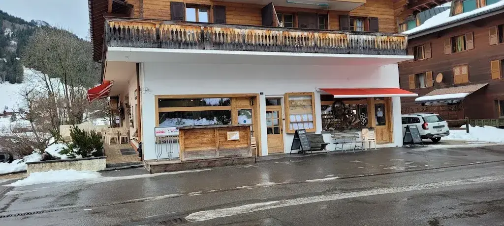 RAHIMI Yusof_Tea Room Le Muguet_Les Diablerets_review