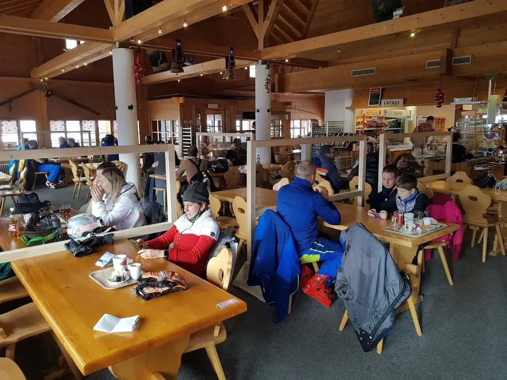 Jean Paul Voyat_Les Mazots_Ormont-Dessus_review