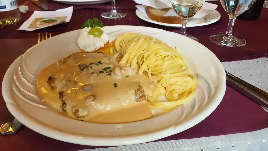 Eva Fehr_Gasthof Linde_Linden_review