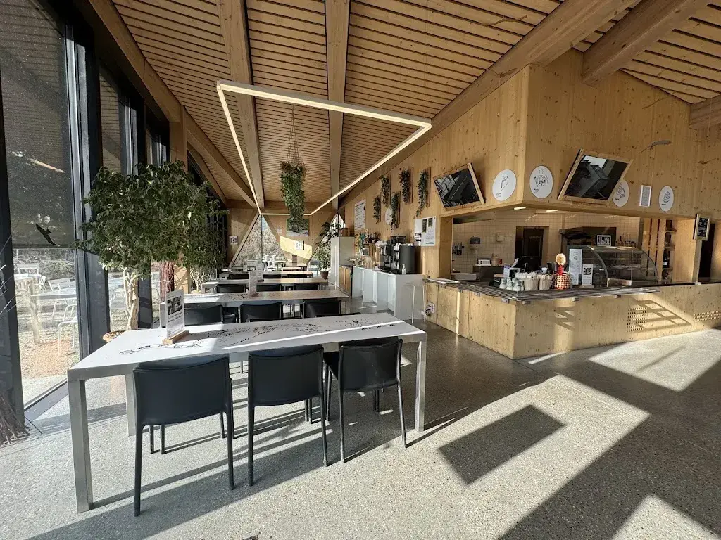 chris burri_L'Empreinte, café-restaurant de La Garenne_Le Vaud_review