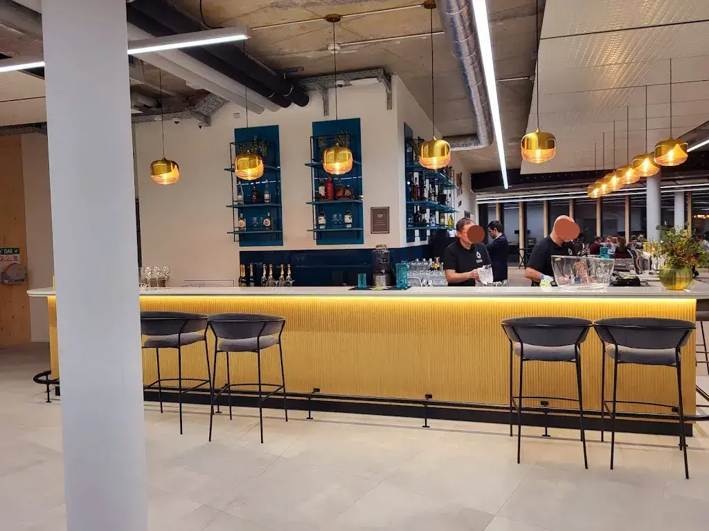 Pocson Steph_AFTERWORK Bistro & Rooftop_Etoy_review