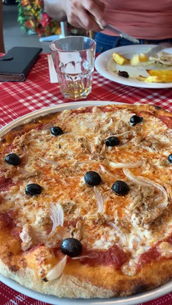 Laura Mesa_Mama Jolie Aubonne – Café-Restaurant et épicerie italienne_Aubonne_avis