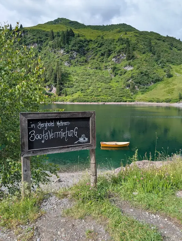 Samantha Jones_Mountain Hotel Mettmen_Schwanden_recensione