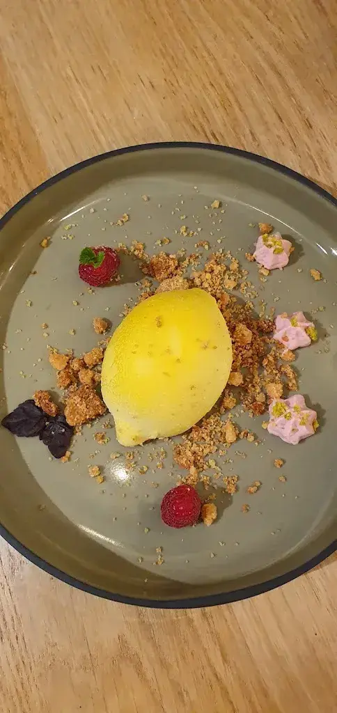 Pauline Mélénec_Restaurant Le Cosy_Penthalaz_review