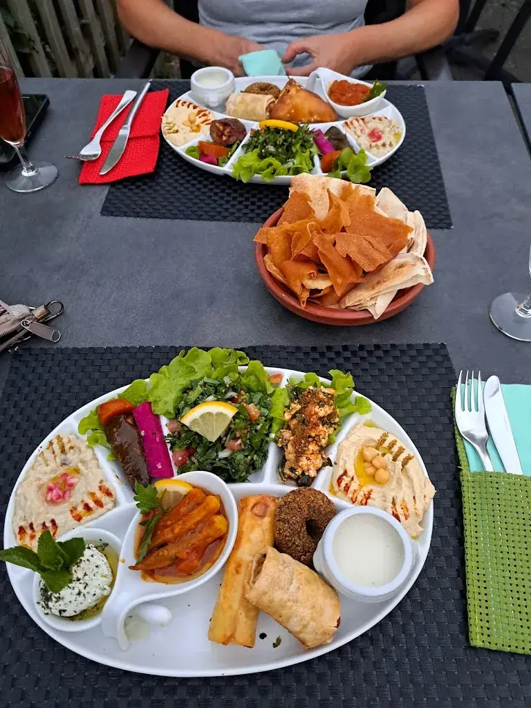 Val Mouss_Café Restaurant du Pré-aux-Moines_Cossonay_review