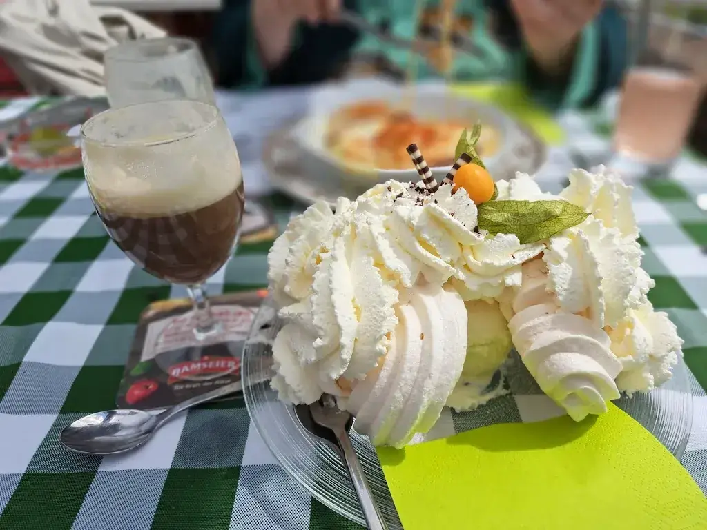 Bergrestaurant Erika_Eggiwil_slider_image_3