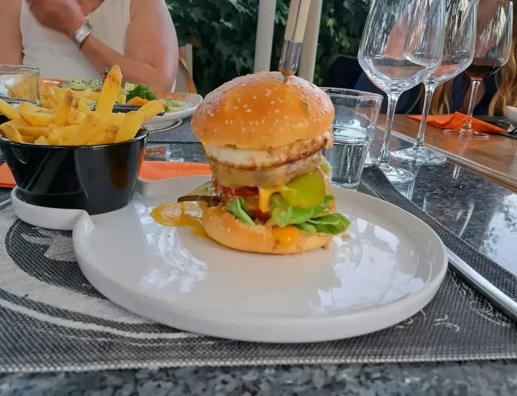 André Sousa Lopes_Restaurant de la Piscine de la Venoge_La Sarraz_recensione