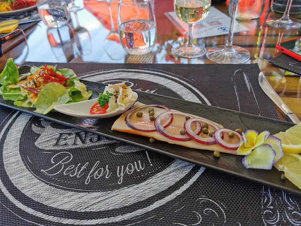 Vincent Monnier_Restaurant de la Piscine de la Venoge_La Sarraz_recensione