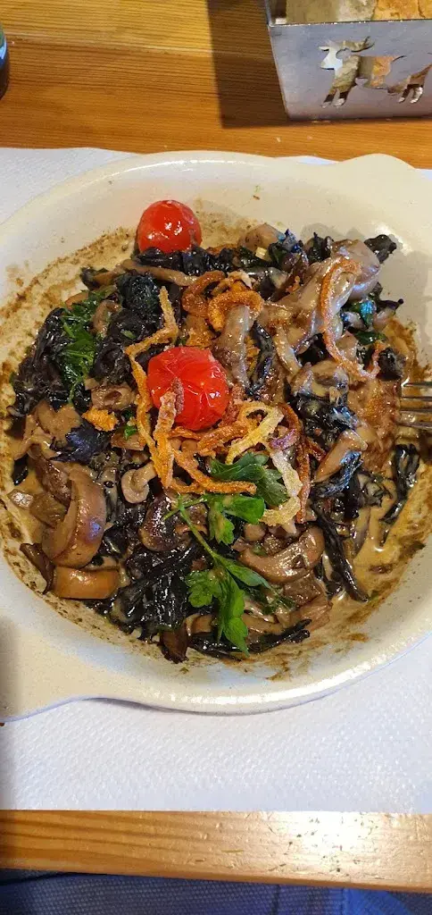 Arsen K_La Fromagerie Gourmande Magasin_Montricher_review