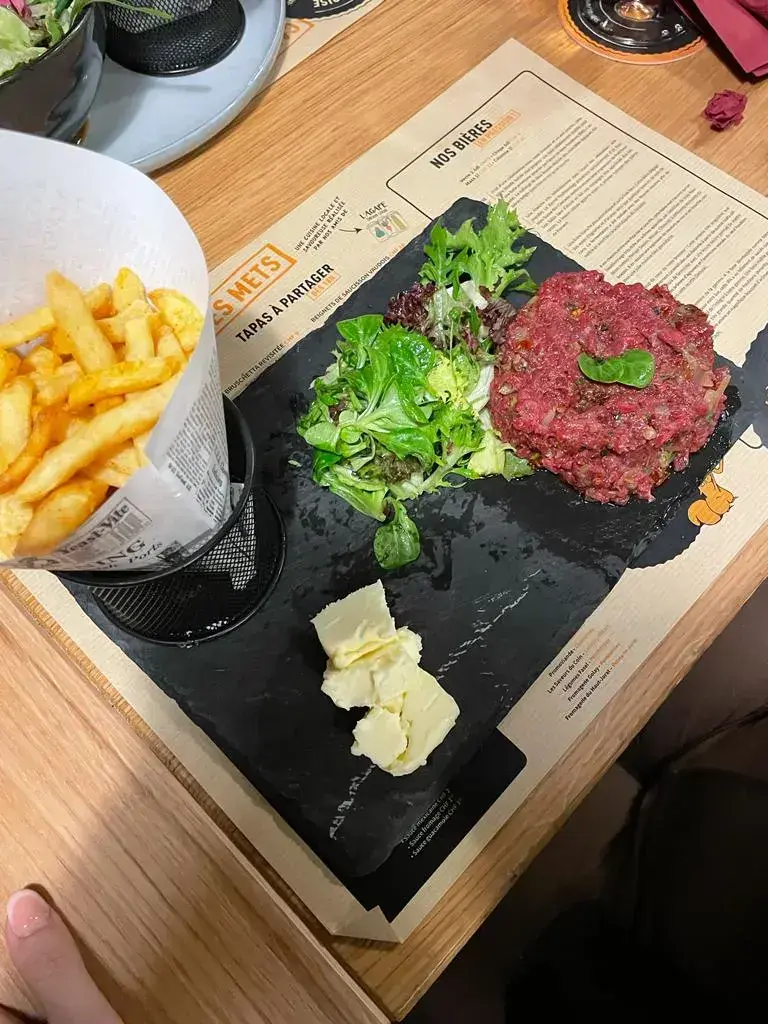 Regina Pas phalange_Bar La Challensoise_Echallens_recensione