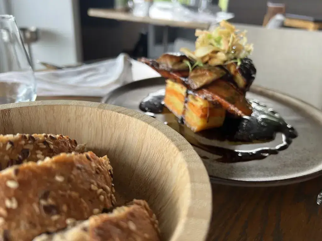 Loredana Cristea_Le 1424_Champagne_review