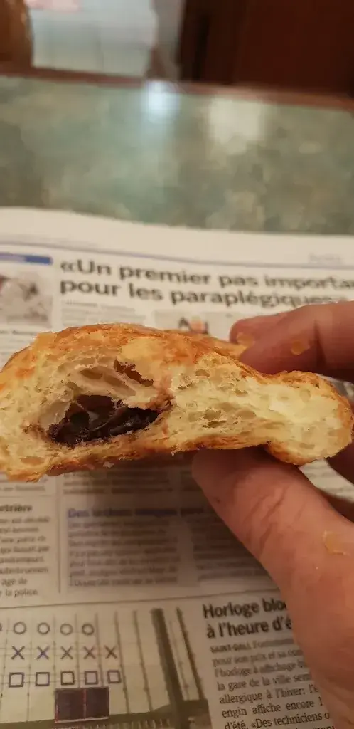 fafa widmer_Buffet de la Gare_Echallens_review