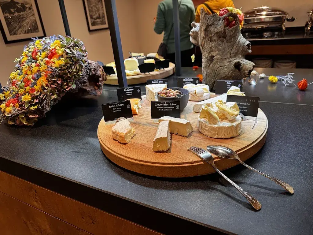 Menu_Cäsar Ritz_Saas-Fee_immagine_7