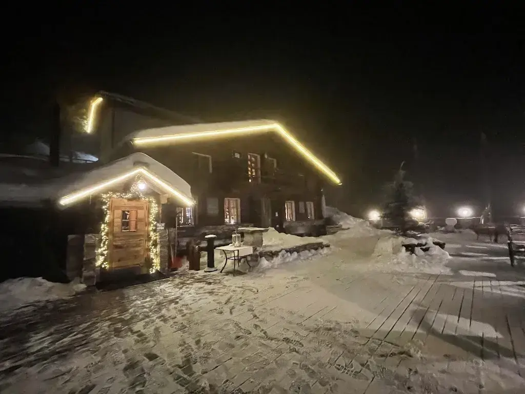 Patrick Albrecht_Waldhüs Bodmen_Saas-Fee_avis