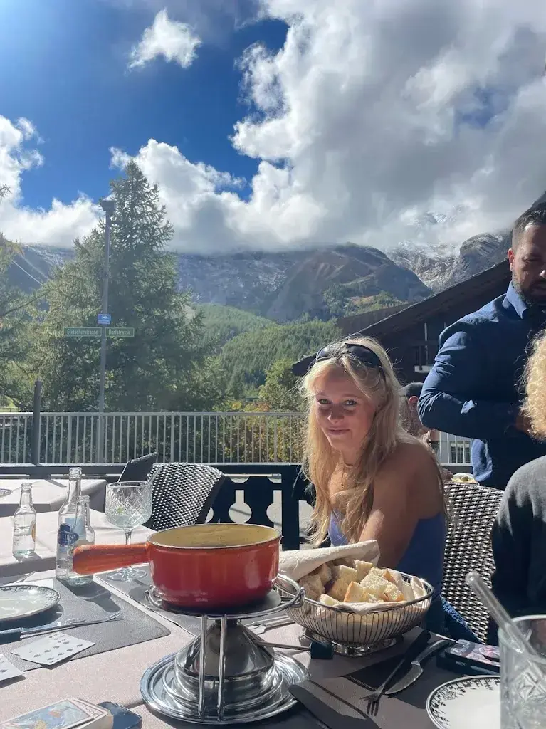 Ruby Crist_Hotel Restaurant Zur Mühle_Saas-Fee_review