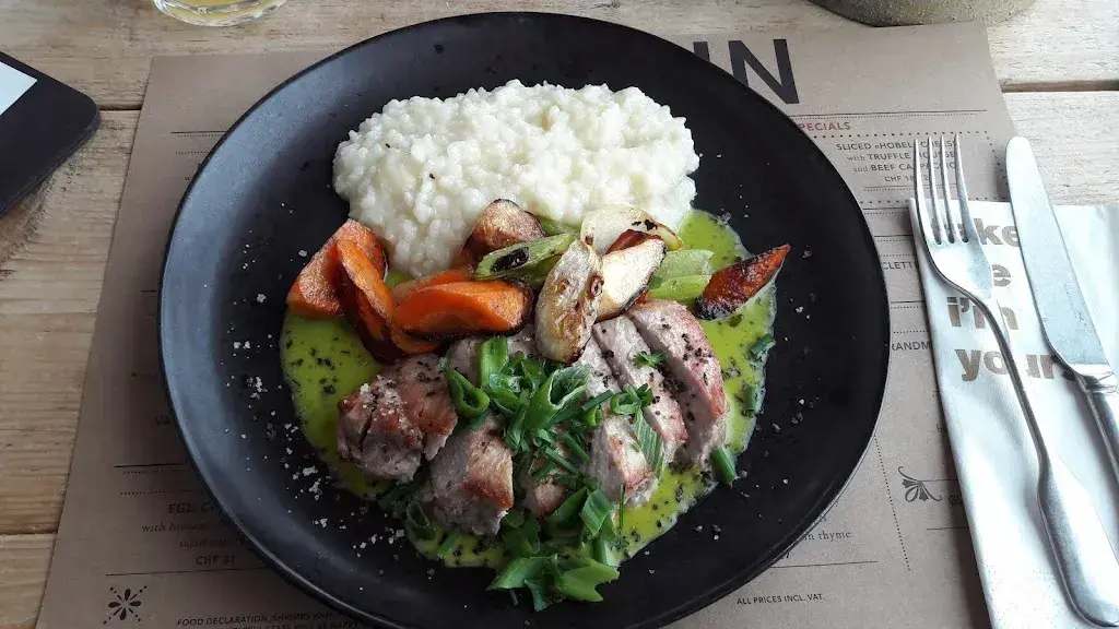 Menu_Drehrestaurant Allalin_Saas-Fee_image_6