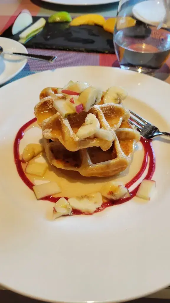 Mel Timo_The Capra_Saas-Fee_avis