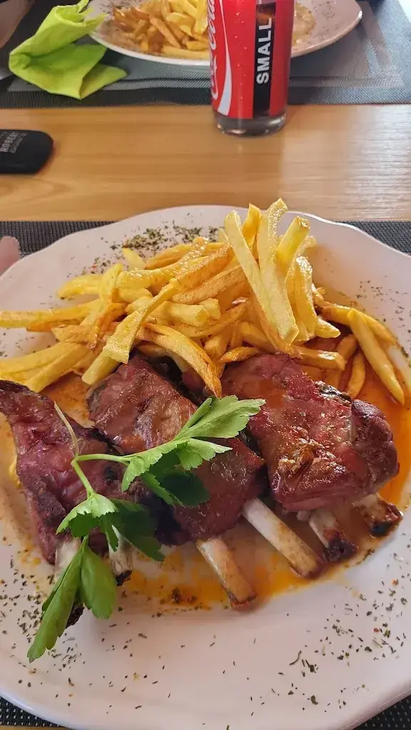 Rabbit Tuco_Café-restaurant VITORIA, Marta Pereira Oliveira_Tévenon_review