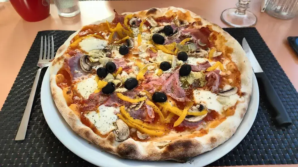 Yannick Grossen_Chez Caro 