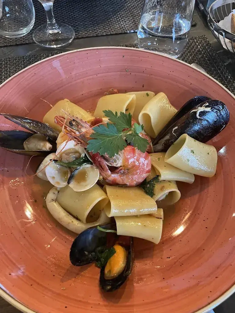 Souliphone Dalavong_L'Étoile - Restaurant Lausanne_Lausanne_review