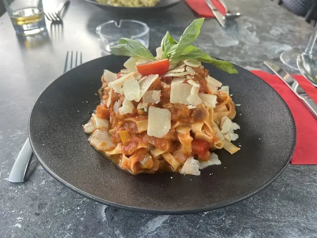 Simone Ebbing_Mont-Bistro_Le Mont-sur-Lausanne_review