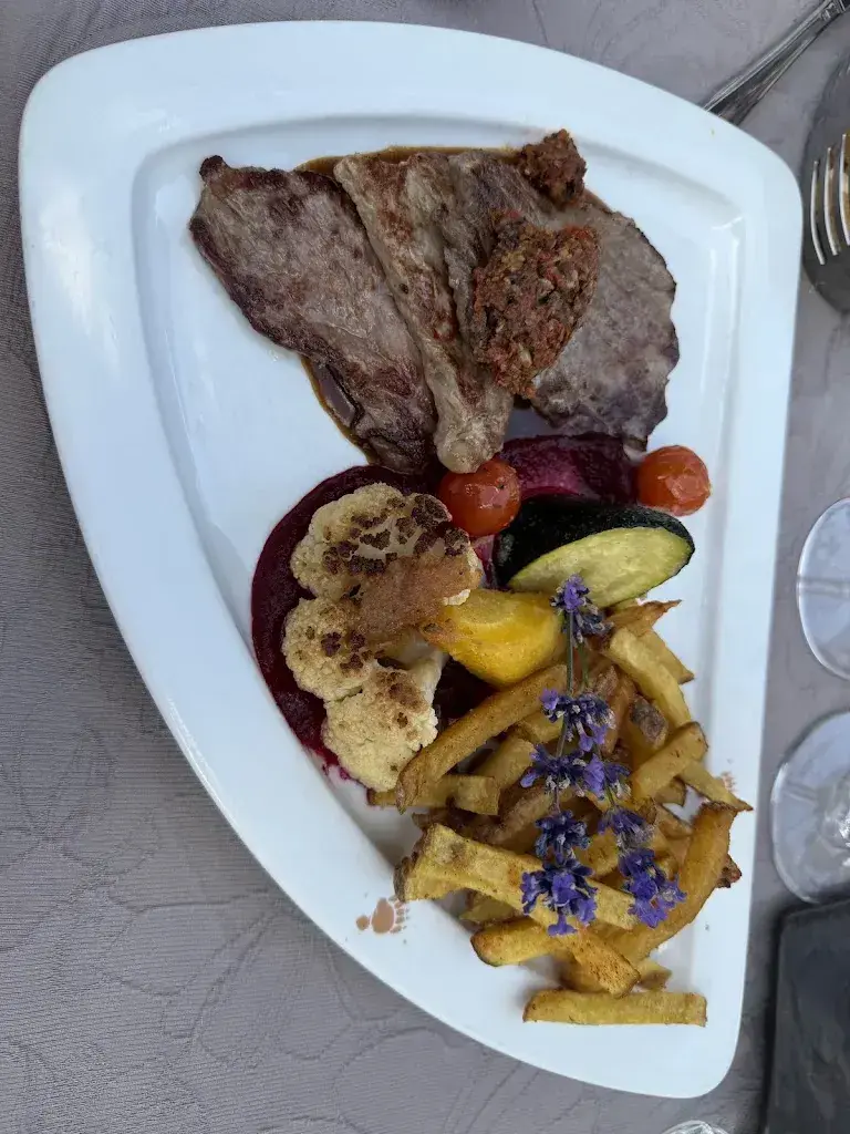 Hospitality Advisor DXB_Alpenkräuter Restaurant Bären_Wengen BE_review