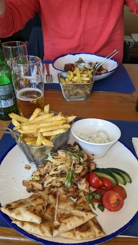 Loredana Sene_Taverne Grecque Podilato - Restaurant de cuisine grecque traditionnelle_Bourg-en-Lavaux_recensione