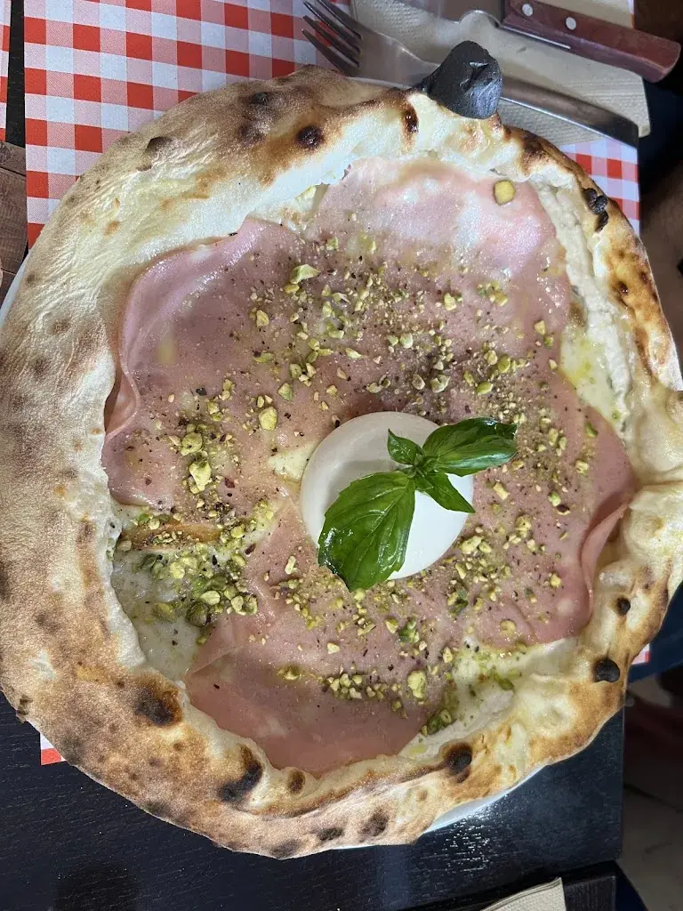 Yesha Shah_La Casa · Restaurant italien et pizzeria à Lausanne (Prilly-Malley)_Prilly_review