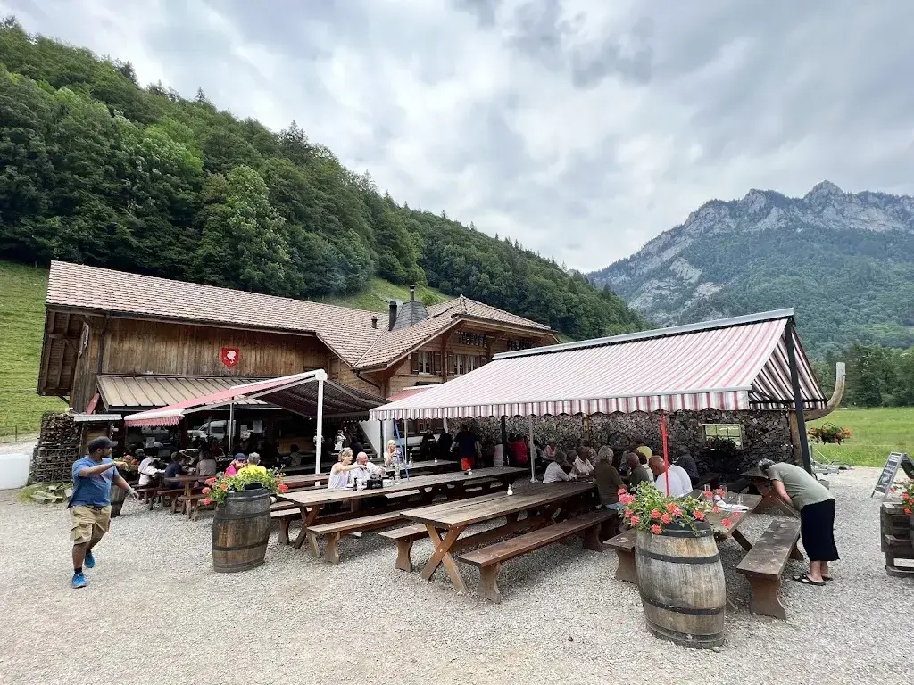 Daniel Diaz_Buvette et fromagerie des Invuettes_Charmey_review