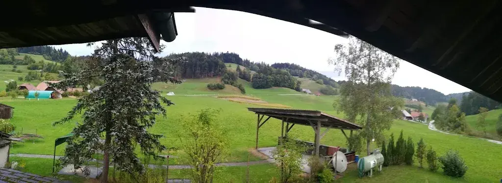 Лена В._Hornbach-Pinte_Sumiswald_avis