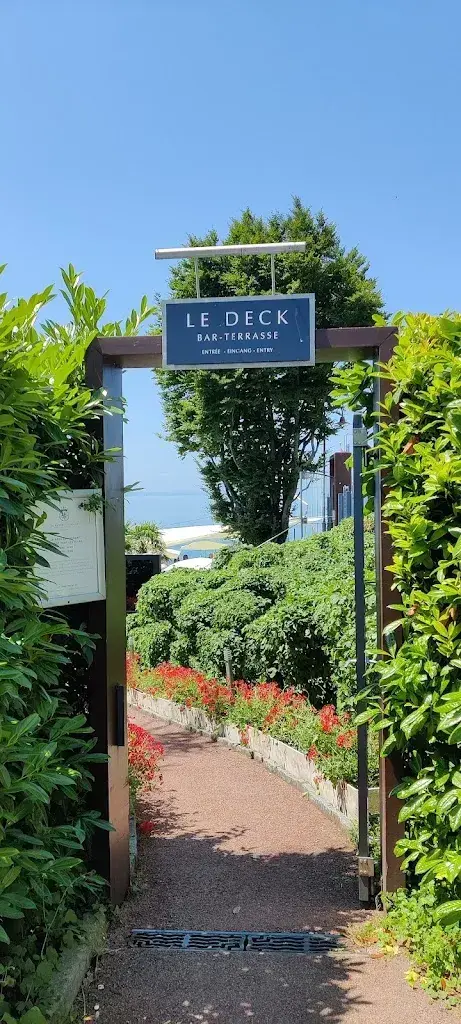 Sebastien Gavillet_Le Deck Restaurant_Puidoux_review