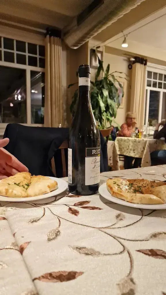 Café des Alpes restaurante en Pully