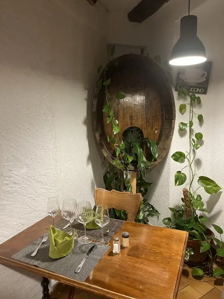 Tahnthawan Coffin_Restaurant Au Vieux Caveau_Pully_avis