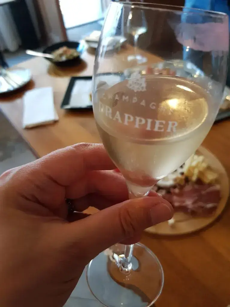 Svetoslava Dilkova_Café du Centre_Pully_Bewertung