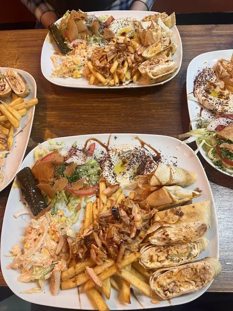 MO ismail_Feuilles De Vigne_Pully_recensione