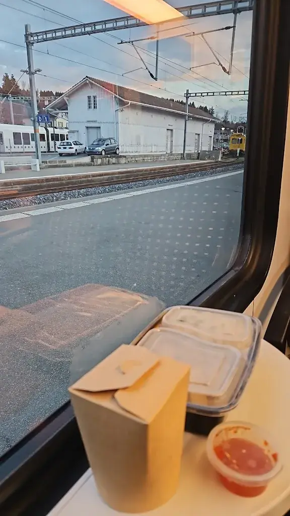 Q (Q)_Chez Tookta_Palézieux_review