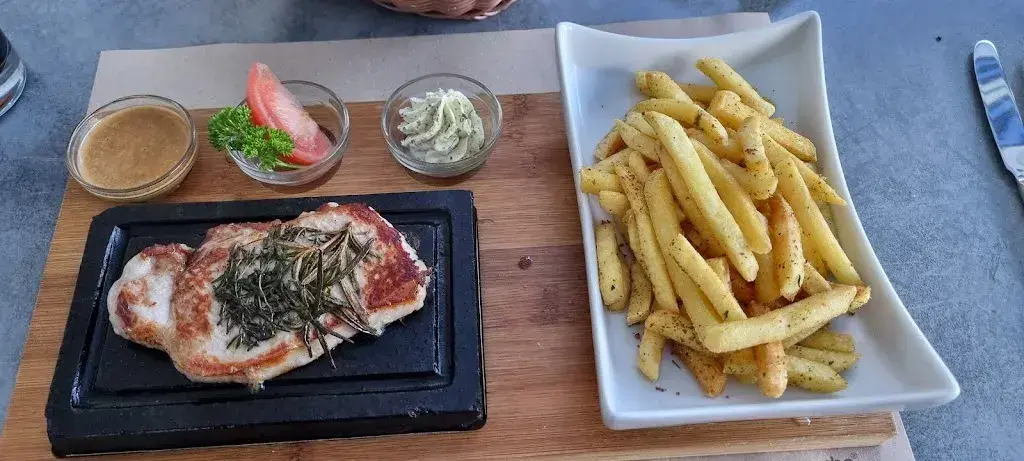 Menu_Restaurant Jäger_Erlenbach im Simmental_image_8