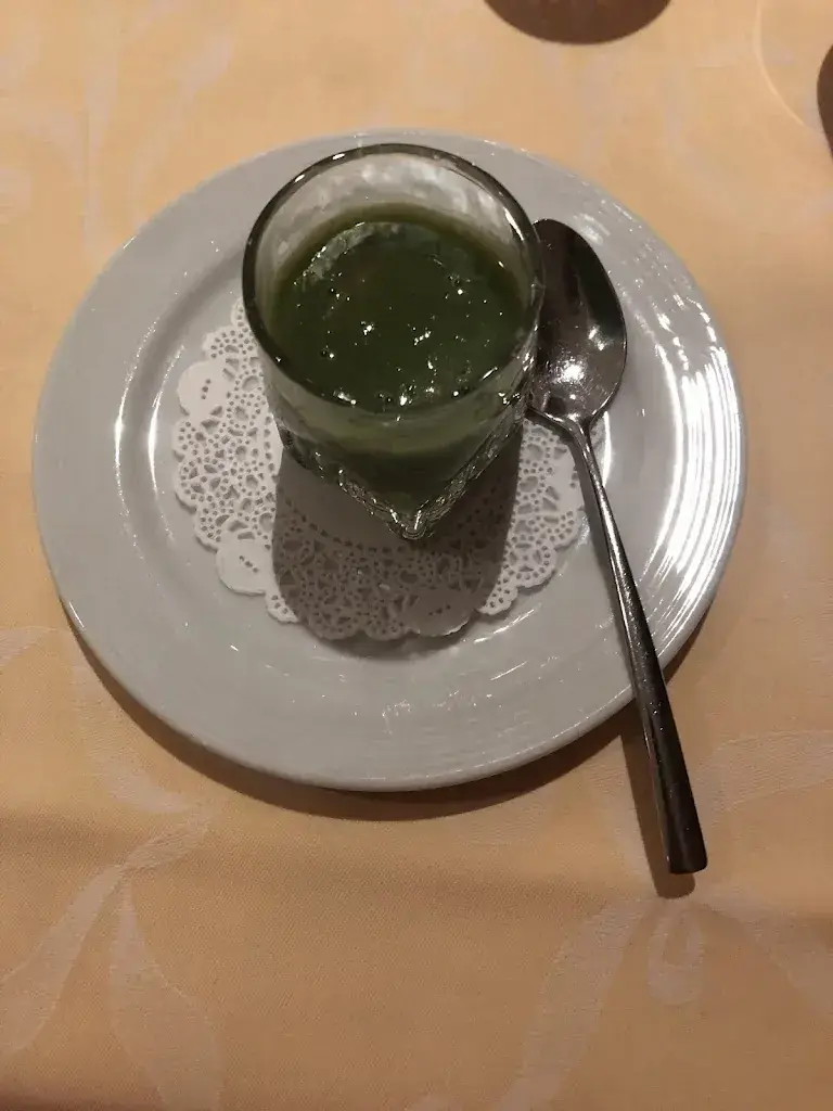 Neegy Zomzom_Auberge communale_Echandens_review