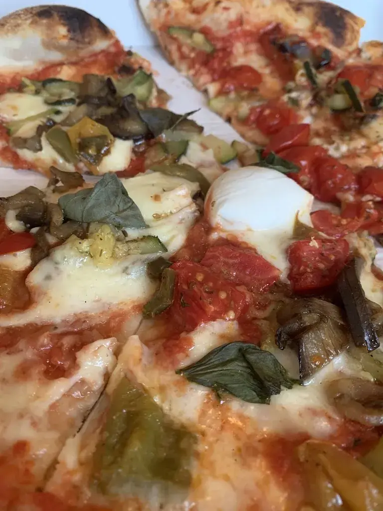 Fedi Gioia_PIZZERIA AUSONIA_Denges_review